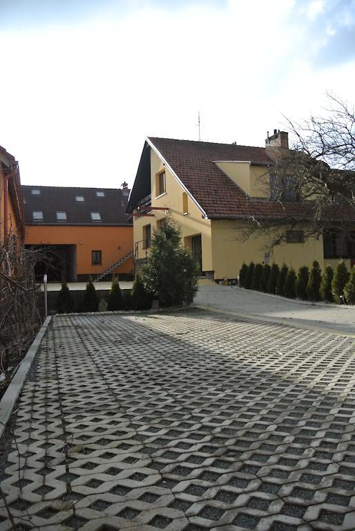 Penzion U Reky Vojkovice  ภายนอก รูปภาพ