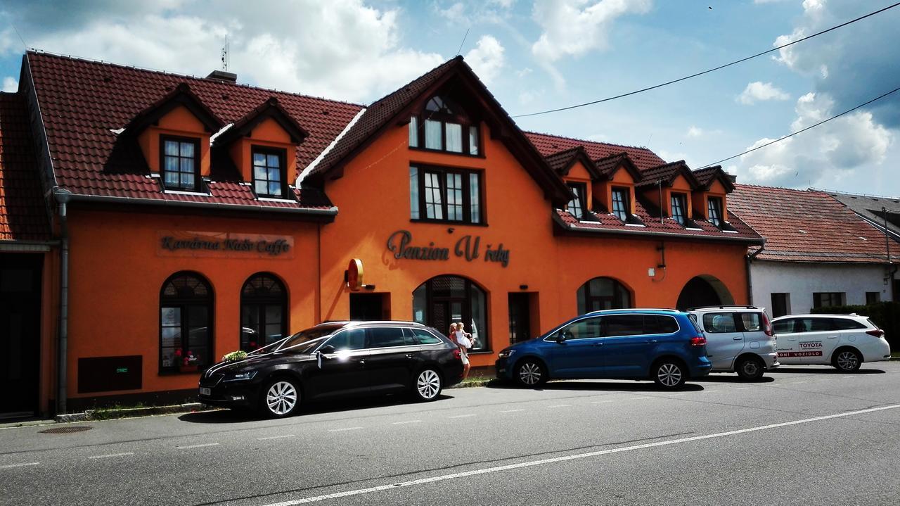Penzion U Reky Vojkovice  ภายนอก รูปภาพ