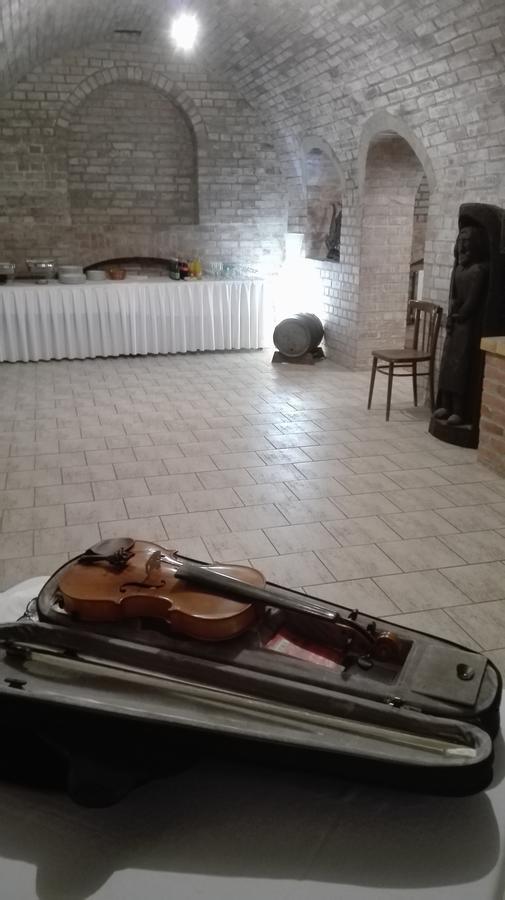 Penzion U Reky Vojkovice  ภายนอก รูปภาพ