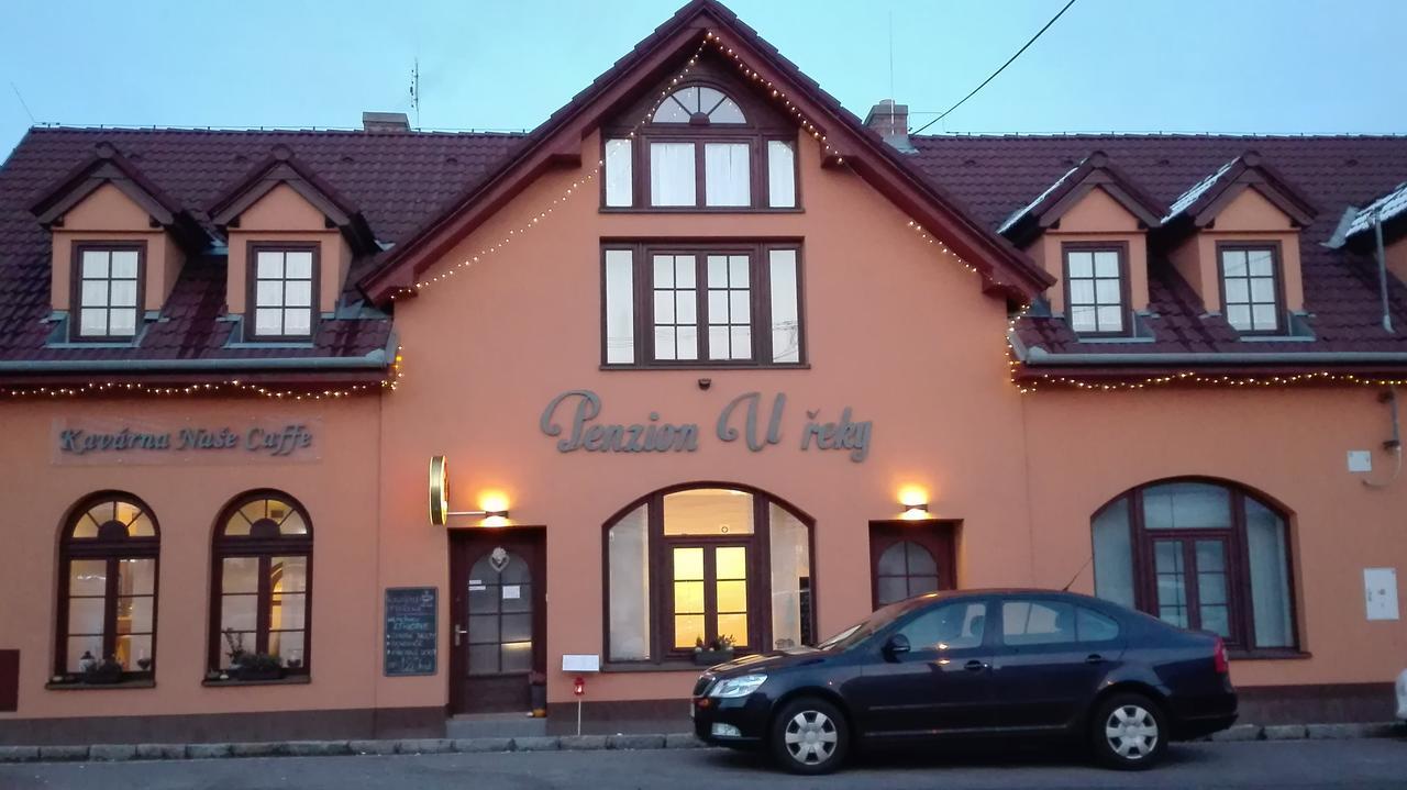 Penzion U Reky Vojkovice  ภายนอก รูปภาพ